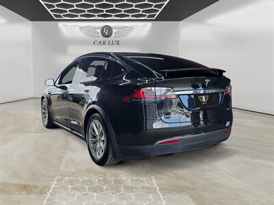 2018 Tesla Model X 75D   - Photo 4 - Lennox, CA 90304