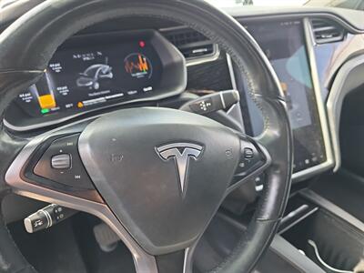 2018 Tesla Model X 75D   - Photo 15 - Lennox, CA 90304