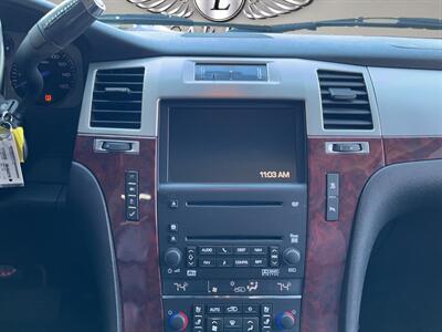 2007 Cadillac Escalade   - Photo 16 - Lennox, CA 90304