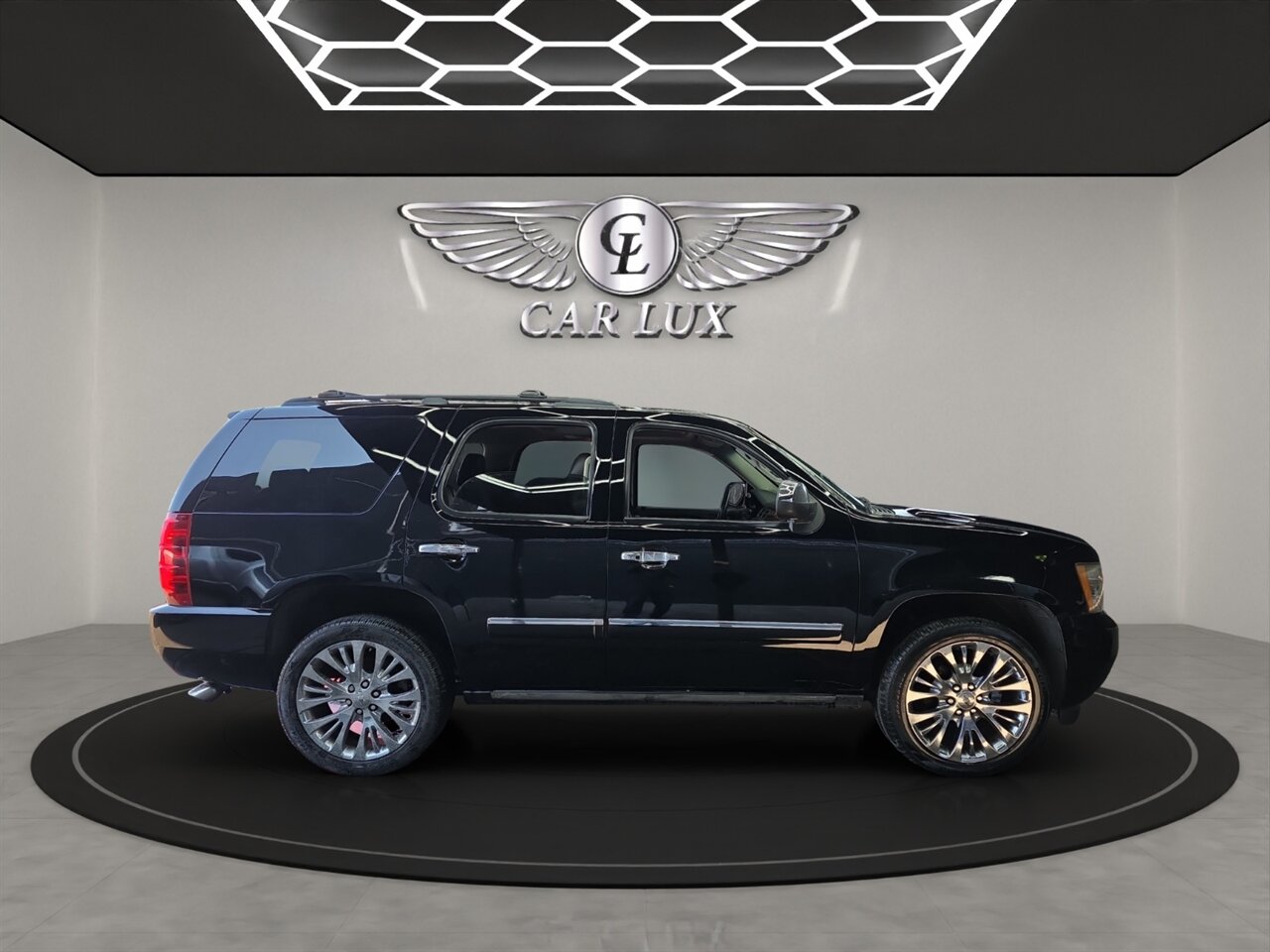 2014 Chevrolet Tahoe LTZ photo 4