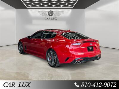 2018 Kia Stinger GT2   - Photo 3 - Lennox, CA 90304