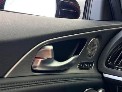 2018 Kia Stinger GT2   - Photo 19 - Lennox, CA 90304
