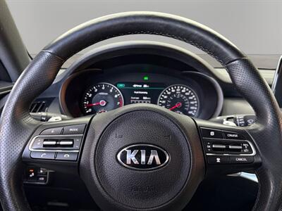 2018 Kia Stinger GT2   - Photo 18 - Lennox, CA 90304
