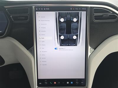 2017 Tesla Model X 75D   - Photo 27 - Lennox, CA 90304