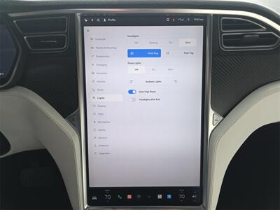2017 Tesla Model X 75D   - Photo 28 - Lennox, CA 90304