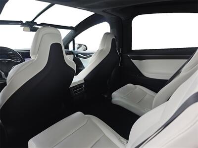 2017 Tesla Model X 75D   - Photo 14 - Lennox, CA 90304