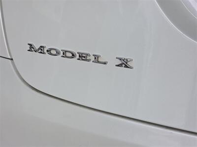 2017 Tesla Model X 75D   - Photo 21 - Lennox, CA 90304