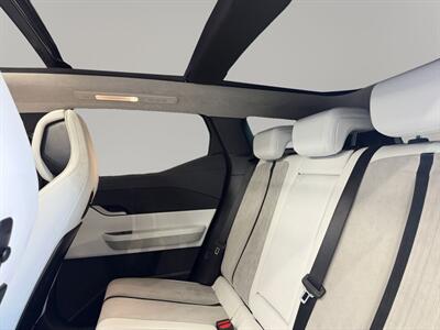 2023 Fisker Ocean Extreme   - Photo 13 - Lennox, CA 90304
