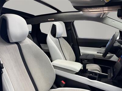 2023 Fisker Ocean Extreme   - Photo 15 - Lennox, CA 90304