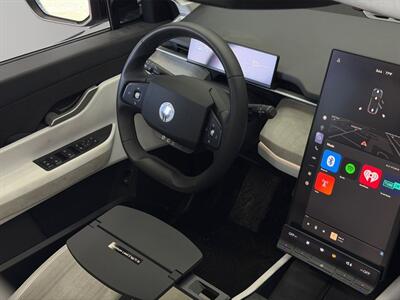 2023 Fisker Ocean Extreme   - Photo 30 - Lennox, CA 90304