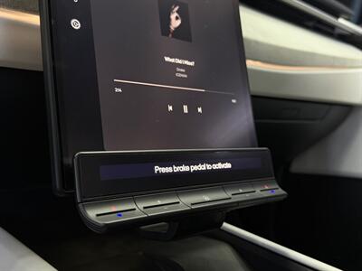 2023 Fisker Ocean Extreme   - Photo 23 - Lennox, CA 90304