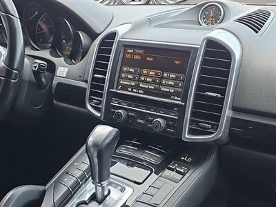 2014 Porsche Cayenne Diesel   - Photo 17 - Lennox, CA 90304