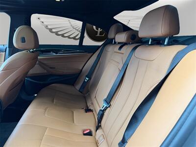 2021 BMW 530e iPerformance  M SPORT - Photo 13 - Lennox, CA 90304