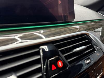 2021 BMW 530e iPerformance  M SPORT - Photo 16 - Lennox, CA 90304