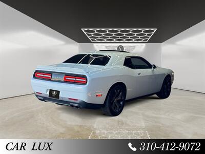 2018 Dodge Challenger SXT   - Photo 5 - Lennox, CA 90304