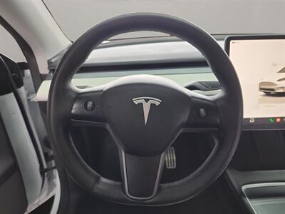 2023 Tesla Model Y Performance   - Photo 7 - Lennox, CA 90304