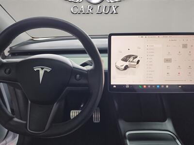 2023 Tesla Model Y Performance   - Photo 10 - Lennox, CA 90304