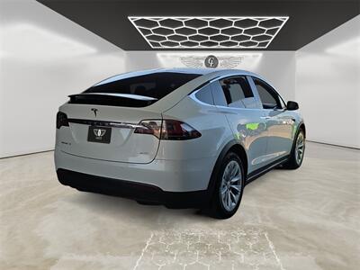 2017 Tesla Model X 90D   - Photo 5 - Lennox, CA 90304