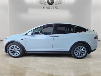 2017 Tesla Model X 90D   - Photo 2 - Lennox, CA 90304
