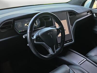2017 Tesla Model X 90D - Photo 10 - Lennox, CA 90304