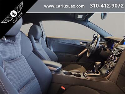 2014 Hyundai Genesis Coupe 2.0T   - Photo 17 - Lennox, CA 90304