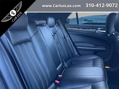 2022 Chrysler 300 Series S V8   - Photo 17 - Lennox, CA 90304