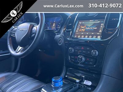 2022 Chrysler 300 Series S V8   - Photo 14 - Lennox, CA 90304