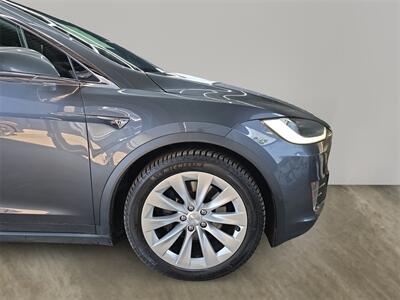 2017 Tesla Model X 100D   - Photo 14 - Lennox, CA 90304