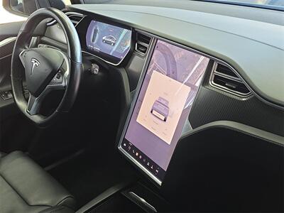 2017 Tesla Model X 100D   - Photo 16 - Lennox, CA 90304