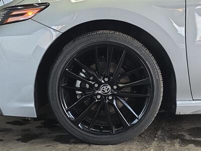 2021 Toyota Camry XSE   - Photo 28 - Lennox, CA 90304