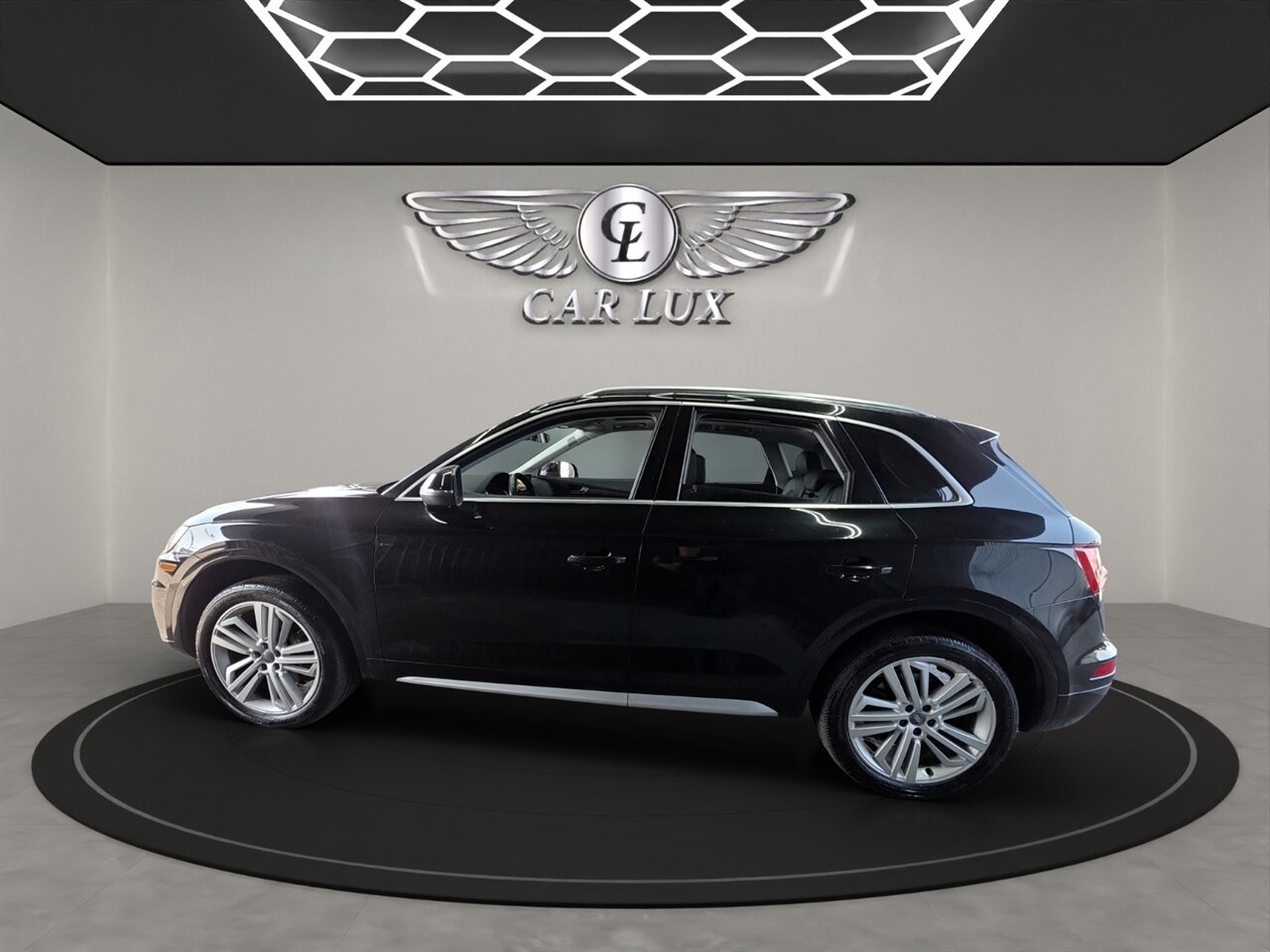 2018 Audi Q5 2.0T Prestige Premium photo 2