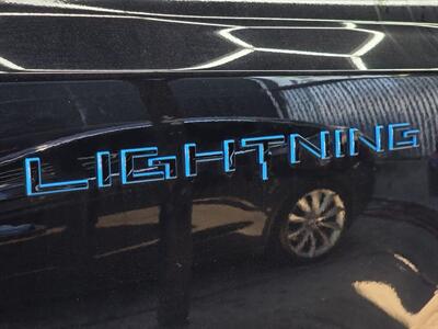 2024 Ford F-150 Lightning Flash   - Photo 24 - Lennox, CA 90304