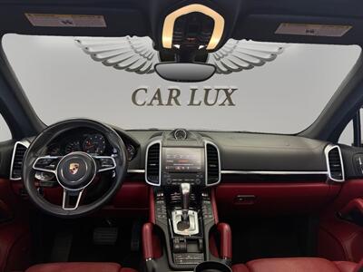 2017 Porsche Cayenne Platinum Edition - Photo 11 - Lennox, CA 90304