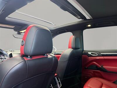 2017 Porsche Cayenne Platinum Edition - Photo 19 - Lennox, CA 90304