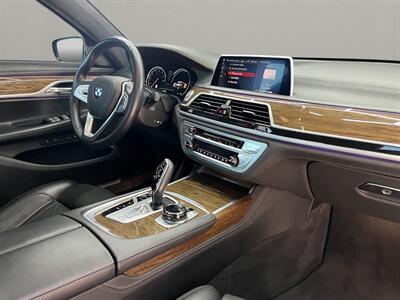 2019 BMW 750i  M SPORT - Photo 18 - Lennox, CA 90304