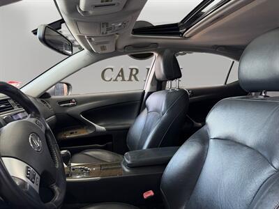2012 Lexus IS 250   - Photo 9 - Lennox, CA 90304