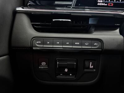 2022 Cadillac Escalade Sport   - Photo 24 - Lennox, CA 90304