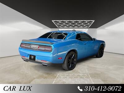 2016 Dodge Challenger SXT   - Photo 5 - Lennox, CA 90304