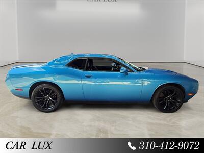2016 Dodge Challenger SXT   - Photo 6 - Lennox, CA 90304