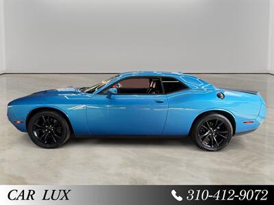 2016 Dodge Challenger SXT   - Photo 2 - Lennox, CA 90304