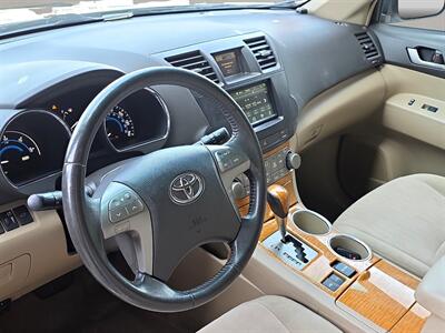 2009 Toyota Highlander Hybrid   - Photo 13 - Lennox, CA 90304