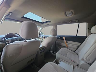 2009 Toyota Highlander Hybrid   - Photo 19 - Lennox, CA 90304