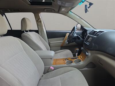 2009 Toyota Highlander Hybrid   - Photo 16 - Lennox, CA 90304