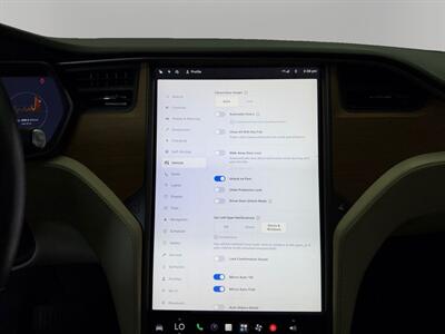 2020 Tesla Model X Long Range   - Photo 26 - Lennox, CA 90304
