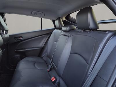 2022 Toyota Prius XLE   - Photo 11 - Lennox, CA 90304