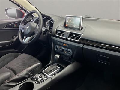 2015 Mazda Mazda3 i Touring   - Photo 18 - Lennox, CA 90304