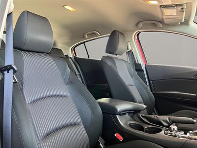 2015 Mazda Mazda3 i Touring   - Photo 16 - Lennox, CA 90304