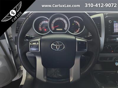 2014 Toyota Tacoma V6   - Photo 11 - Lennox, CA 90304