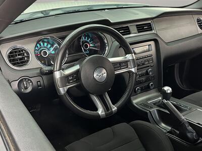 2013 Ford Mustang GT   - Photo 19 - Lennox, CA 90304