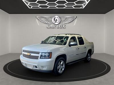 2012 Chevrolet Avalanche LTZ   - Photo 2 - Lennox, CA 90304